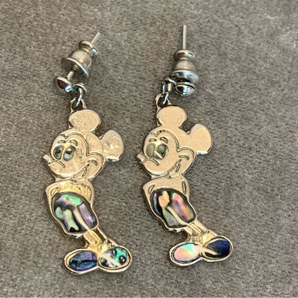 MICKEY Mouse Silvertone mother of pearl dangling earrings - Picture 5 of 5